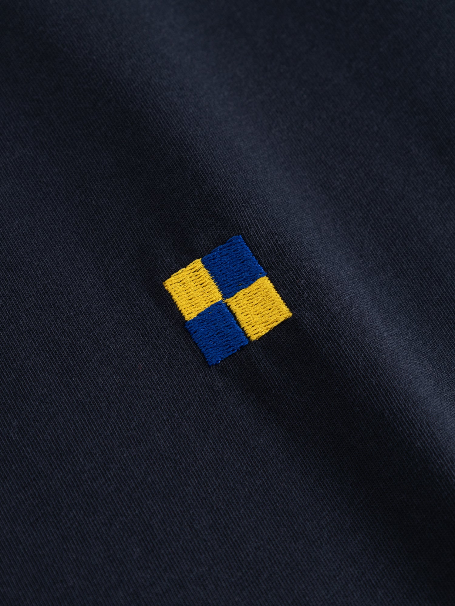 T-shirt marinblå flagga